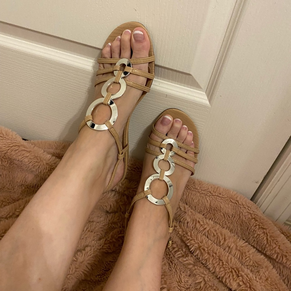 NWT - Nude Small Wedge Sandals - Size 9